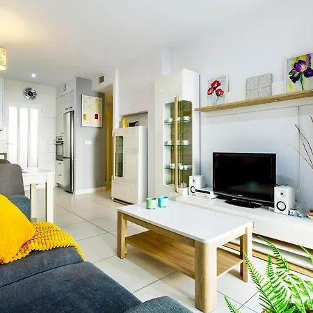 Pink Vistabella Apartment Torrevieja